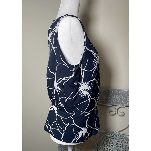 Banana Republic Blouse Tank Navy Blue White Woman’s 4 Small Pleated Drape Front - Picture 4 of 5